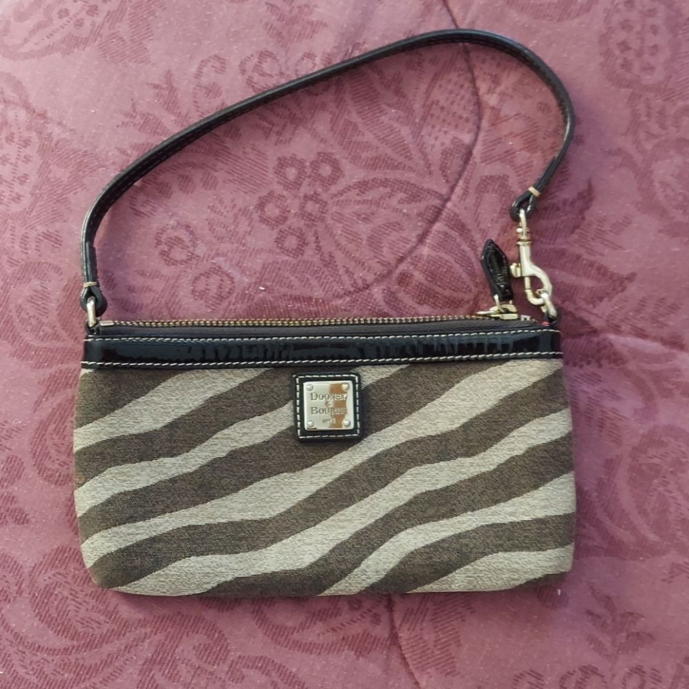 Dooney & Bourke wristlet wallet